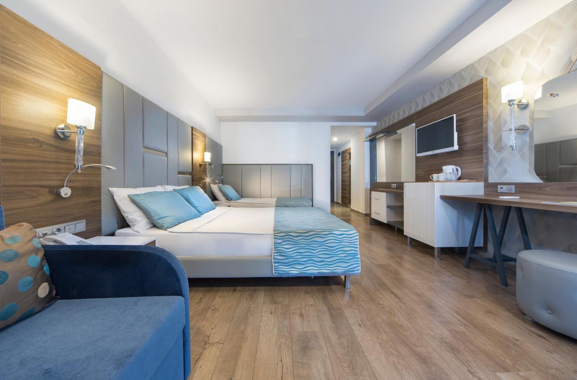 Large Double or Twin Room,1114562619:JPEG